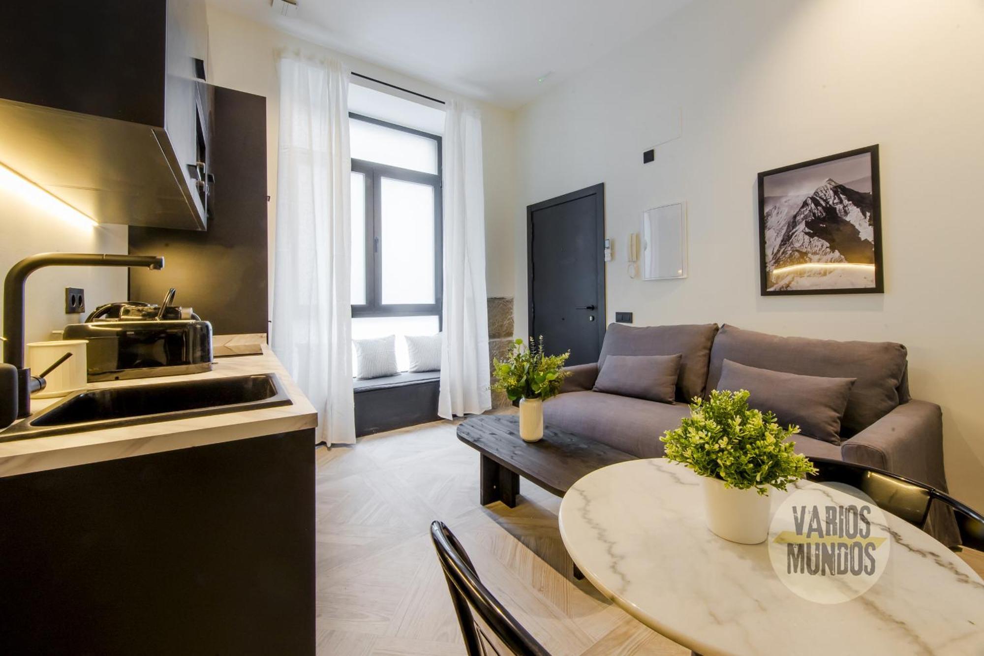 Iconic Apt En Plena Plaza Del Carmen Para 4Pax E3 Madrid Bagian luar foto