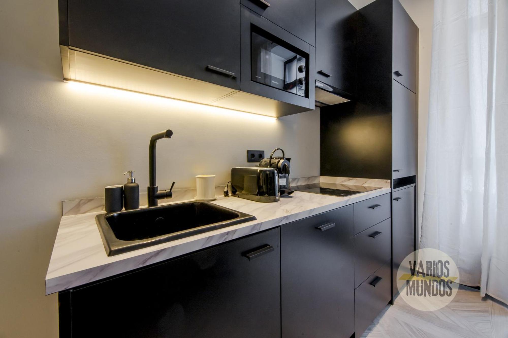 Iconic Apt En Plena Plaza Del Carmen Para 4Pax E3 Madrid Bagian luar foto