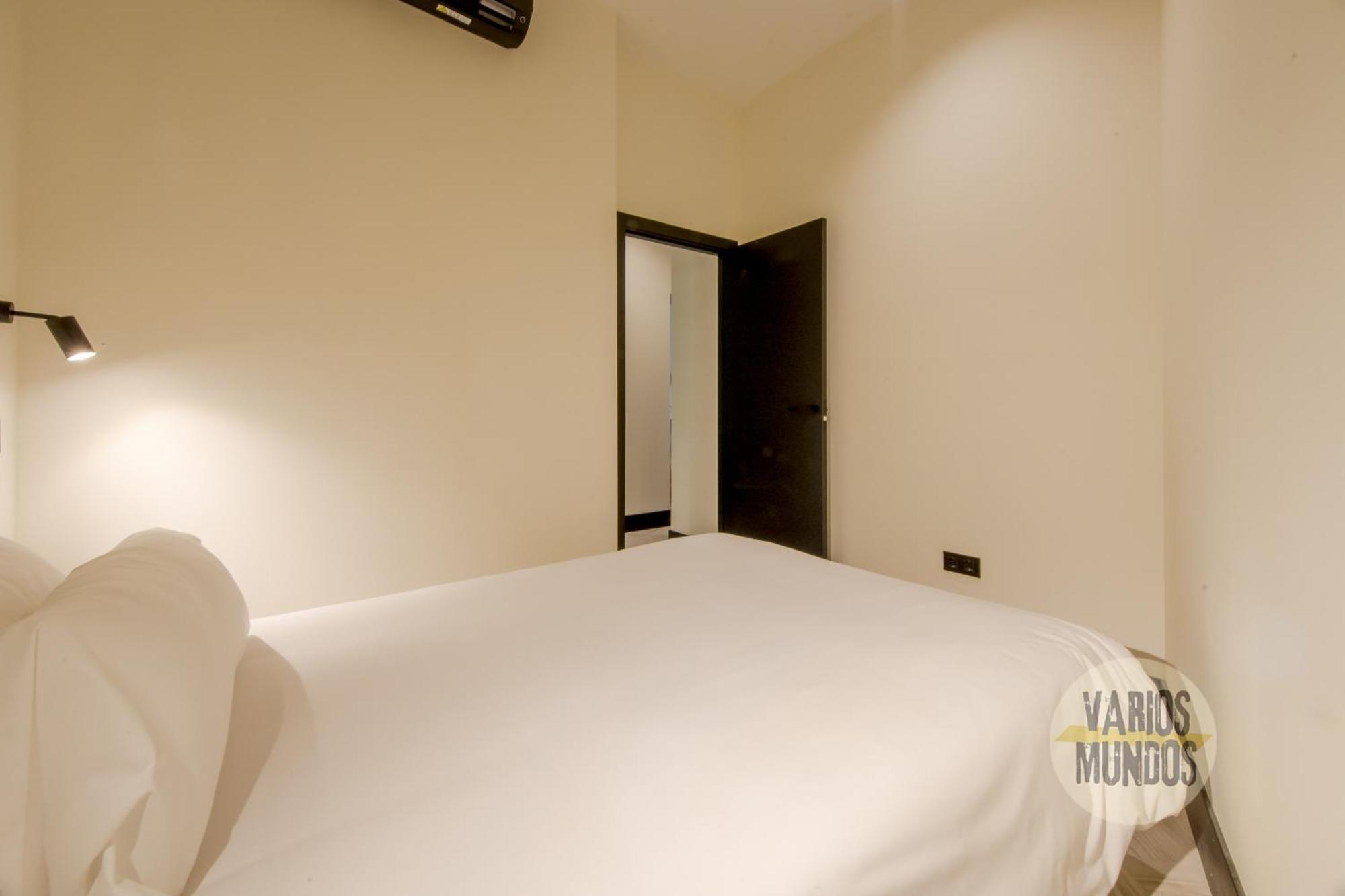 Iconic Apt En Plena Plaza Del Carmen Para 4Pax E3 Madrid Bagian luar foto